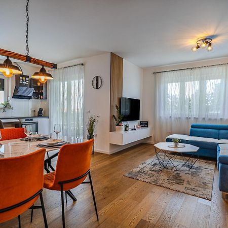 Korina Apartment - Free Private Parking Zadar Eksteriør billede